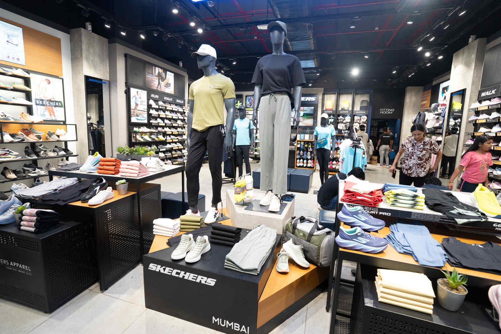 skechers mumbai
