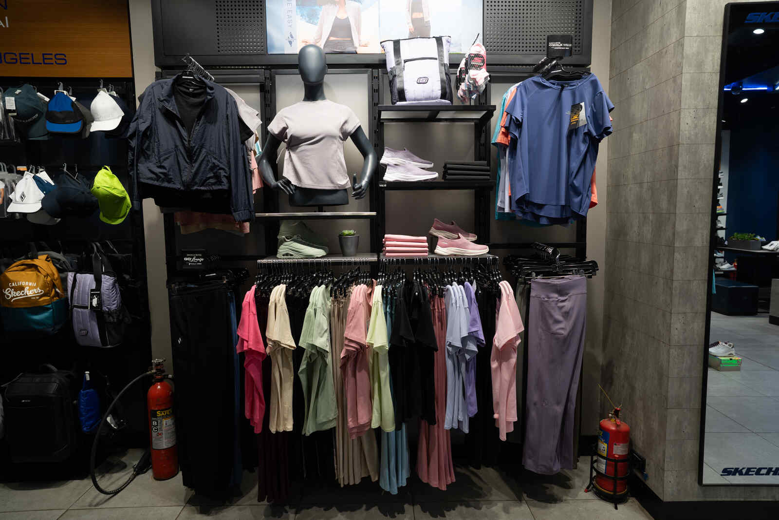 skechers mumbai