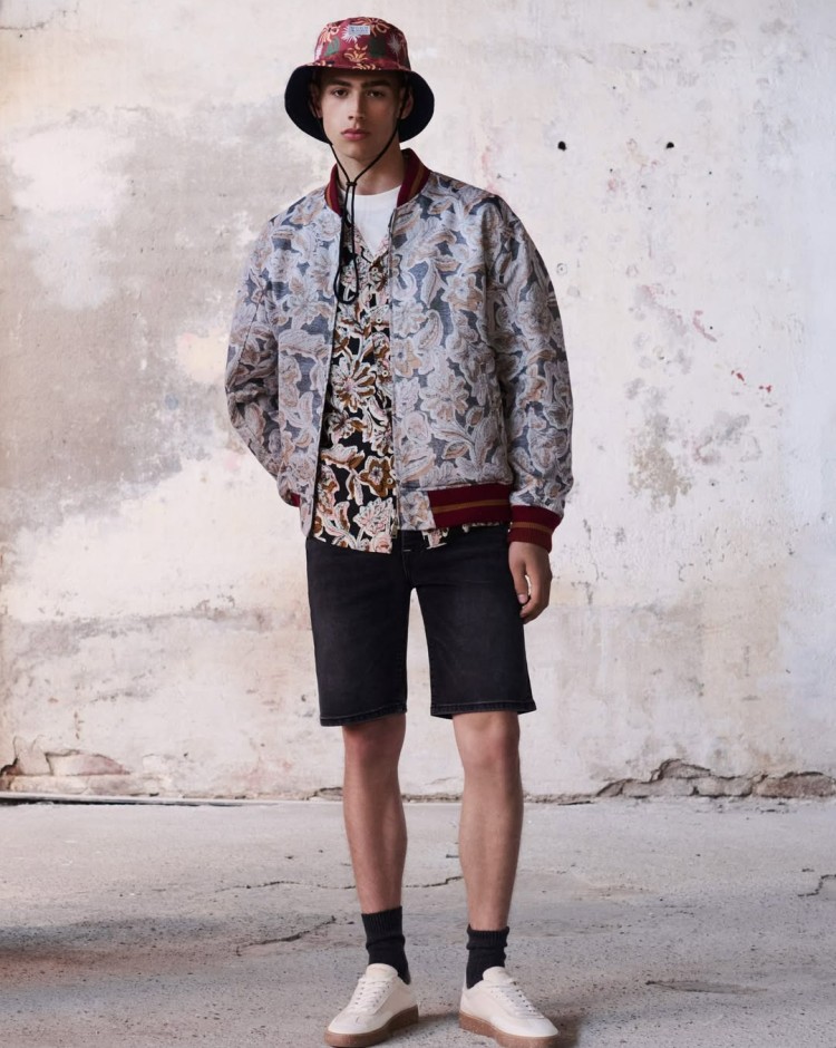 Scotch & Soda mobile banner showcasing stylish denim, jackets and casual fashion essentials collection