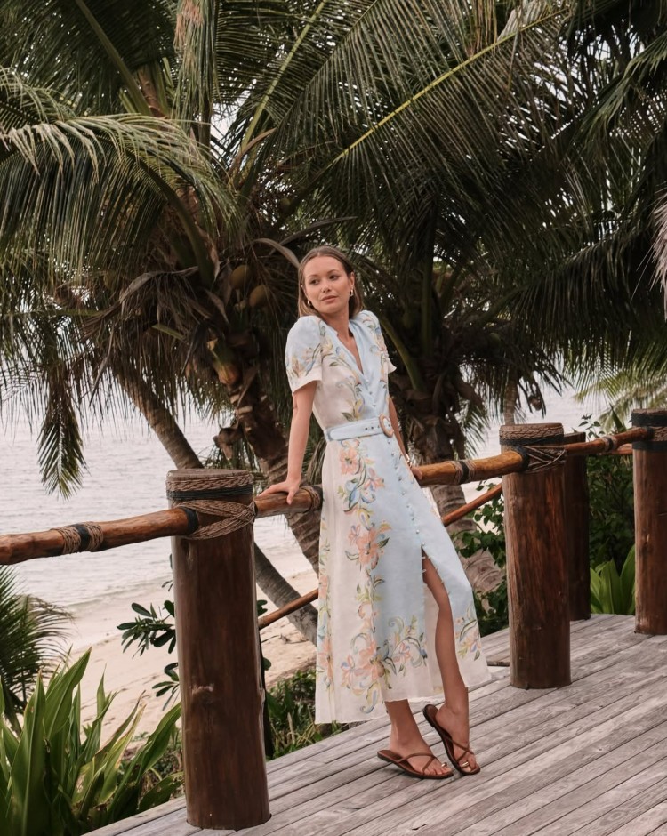 Forever New mobile banner showcasing stylish dresses, handbags and women’s fashion essentials collection