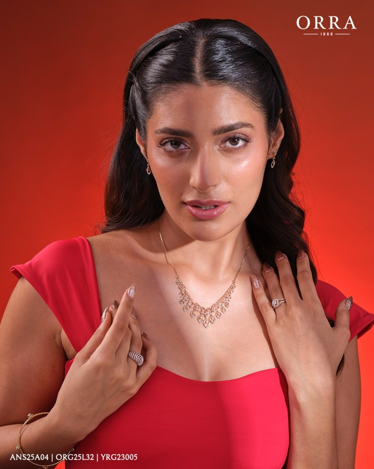 ORRA mobile banner showcasing elegant diamond jewellery and luxury fashion accessories collection