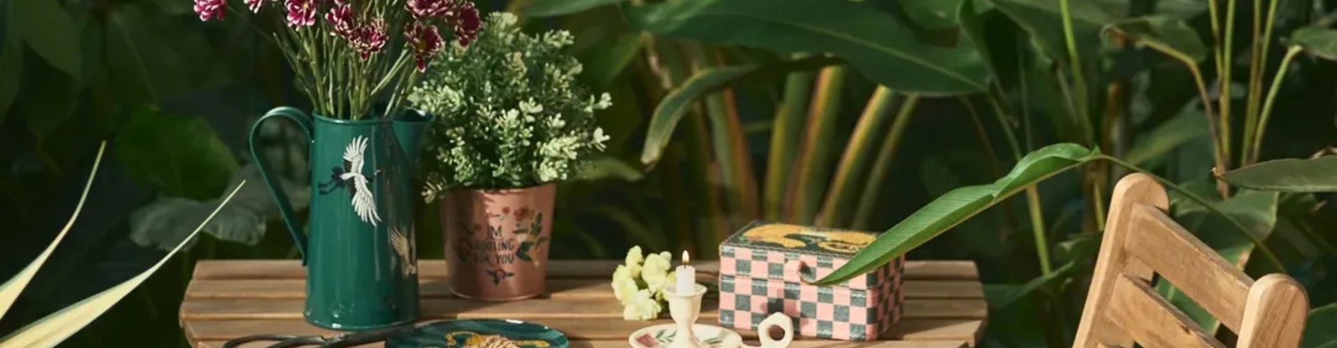 Chumbak desktop banner highlighting vibrant lifestyle and home décor collection