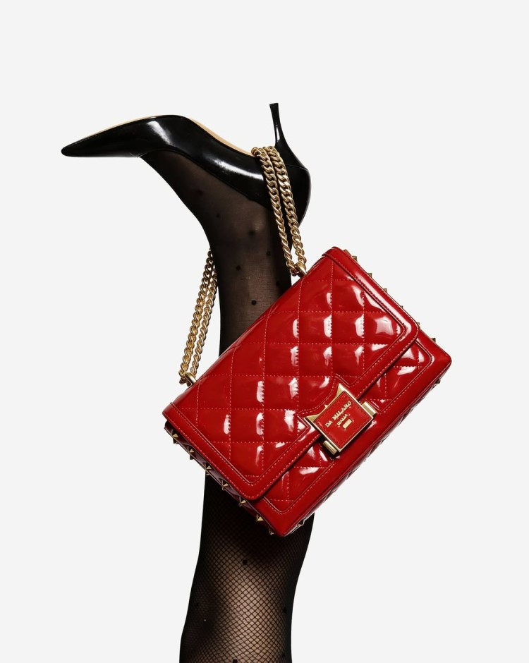 Da Milano mobile banner showcasing handbags, wallets and leather fashion essentials collection