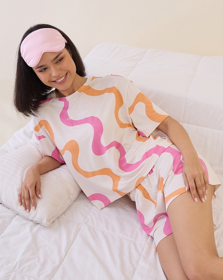 Sweet Dreams mobile banner showcasing trendy nightwear, sleepwear and loungewear collection