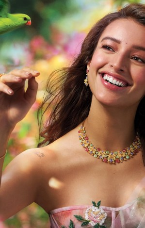 Tanishq jewellery store image featuring luxury gold and diamond jewellery collection