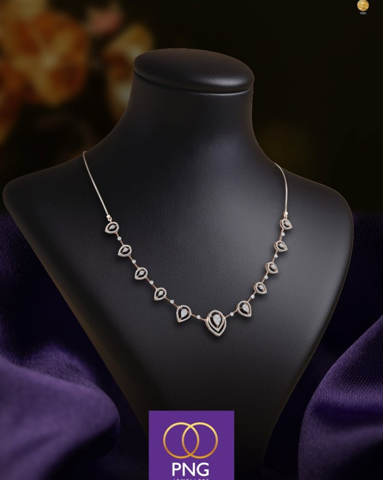 P.N. Gadgil & Sons mobile banner showcasing elegant bridal jewellery and premium accessories collection