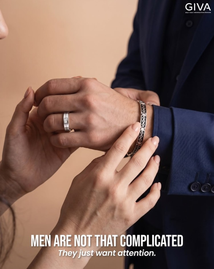 GIVA mobile banner showcasing elegant jewellery and silver accessories collection