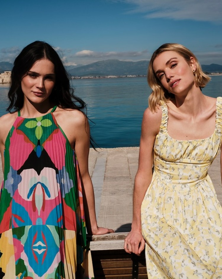 Vero Moda mobile banner showcasing stylish dresses, tops and women’s fashion essentials collection