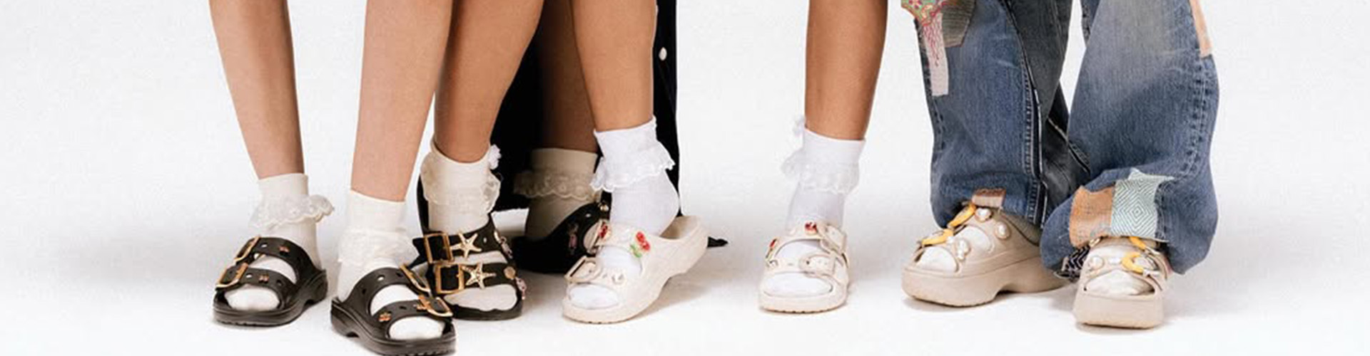 Crocs desktop banner highlighting comfort footwear and casual fashion collection