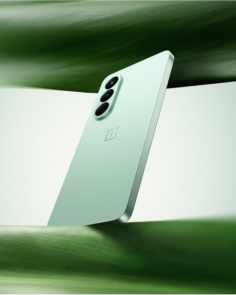 OnePlus mobile banner showcasing premium gadgets, smartphones and smart accessories collection