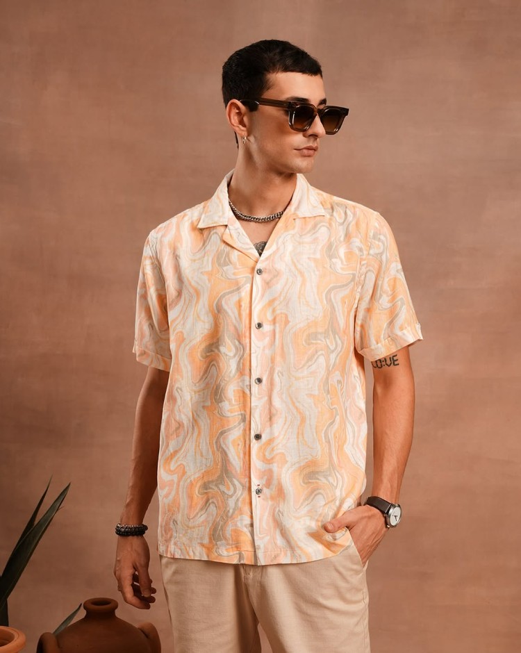 Killer mobile banner showcasing trendy jeans and casual fashion essentials collection