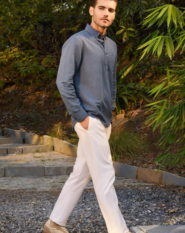 Blackberrys mobile banner showcasing stylish formalwear and men’s fashion essentials collection