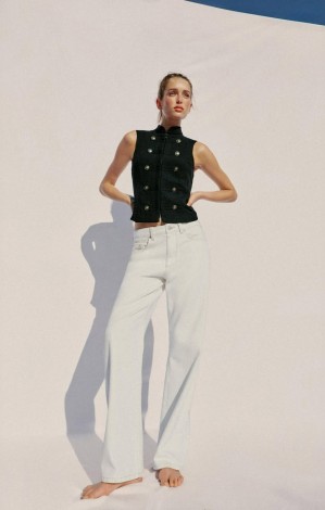 ZARA fashion store image showcasing modern clothing and accessories collection