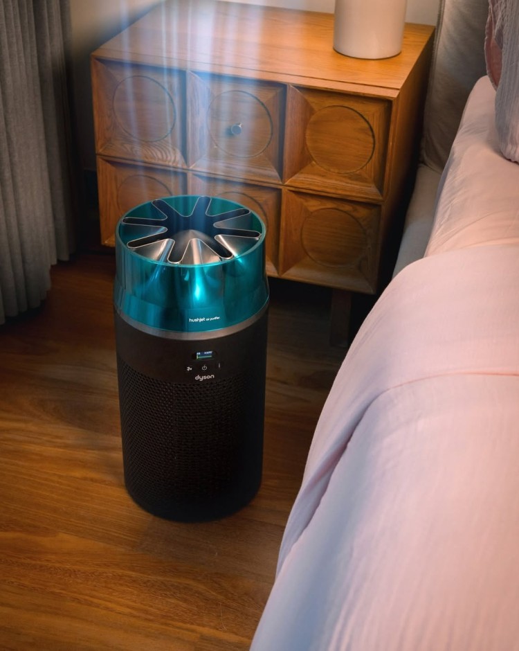 Dyson mobile banner showcasing innovative gadgets, home appliances and smart devices collection