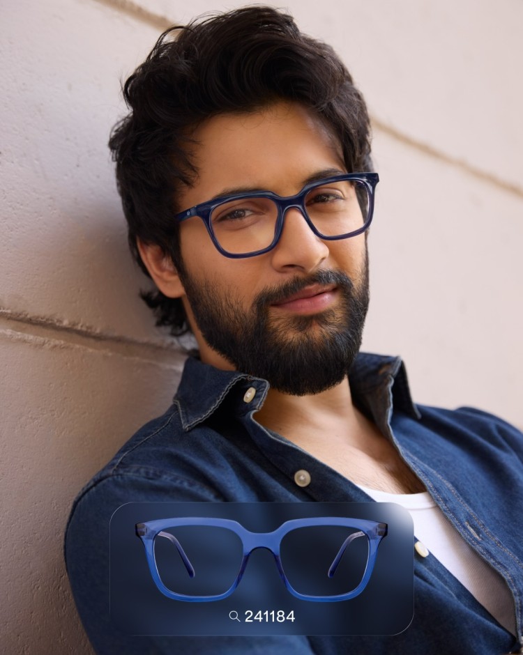 Lenskart mobile banner showcasing stylish eyeglasses, sunglasses and optical essentials collection